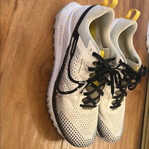 Nike White and Black Sneakers with Yellow Accents